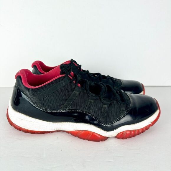 Nike Air Jordan 11 Retro Low 'Bred' Sneakers Size 12 Black Red 528895-012 - Picture 2 of 8